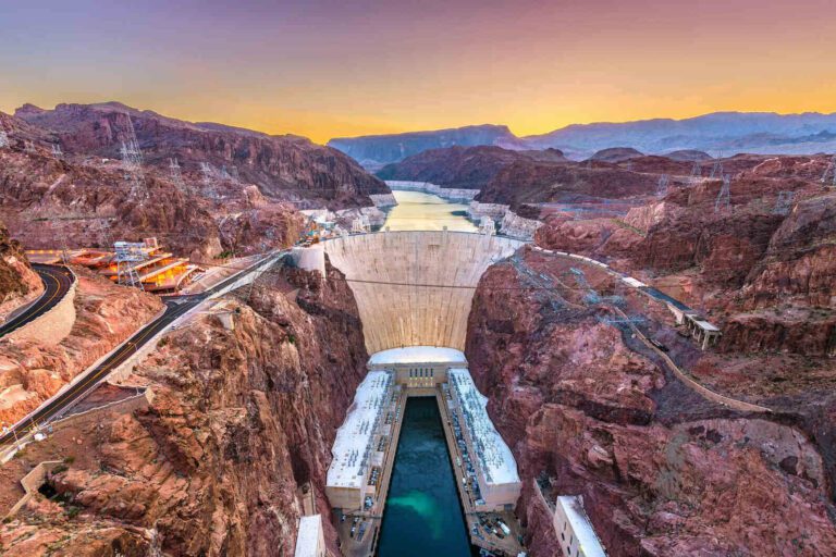 las vegas to hoover dam - hoover dam tour | Christianson Tours