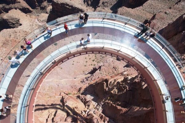 skywalk glass bridge - amazing grand canyon destination